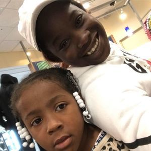 Meet your Posher, Latoya